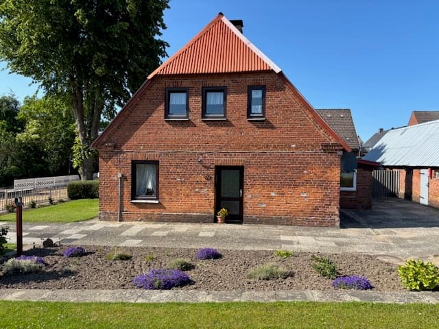 Immobilienbild Ansicht Giebel Ost.jpg