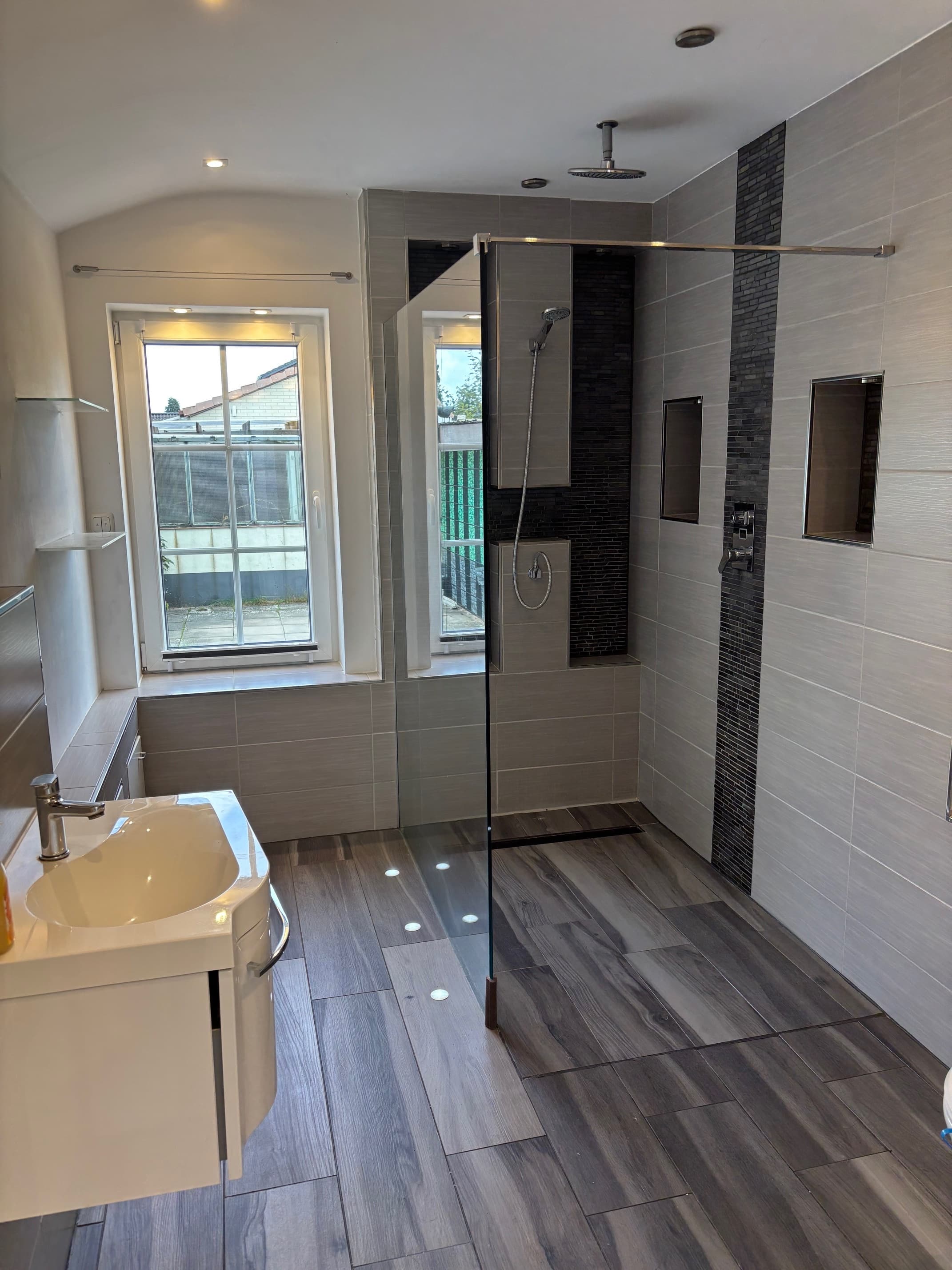 Immobilienbild Bad EG (1).jpg