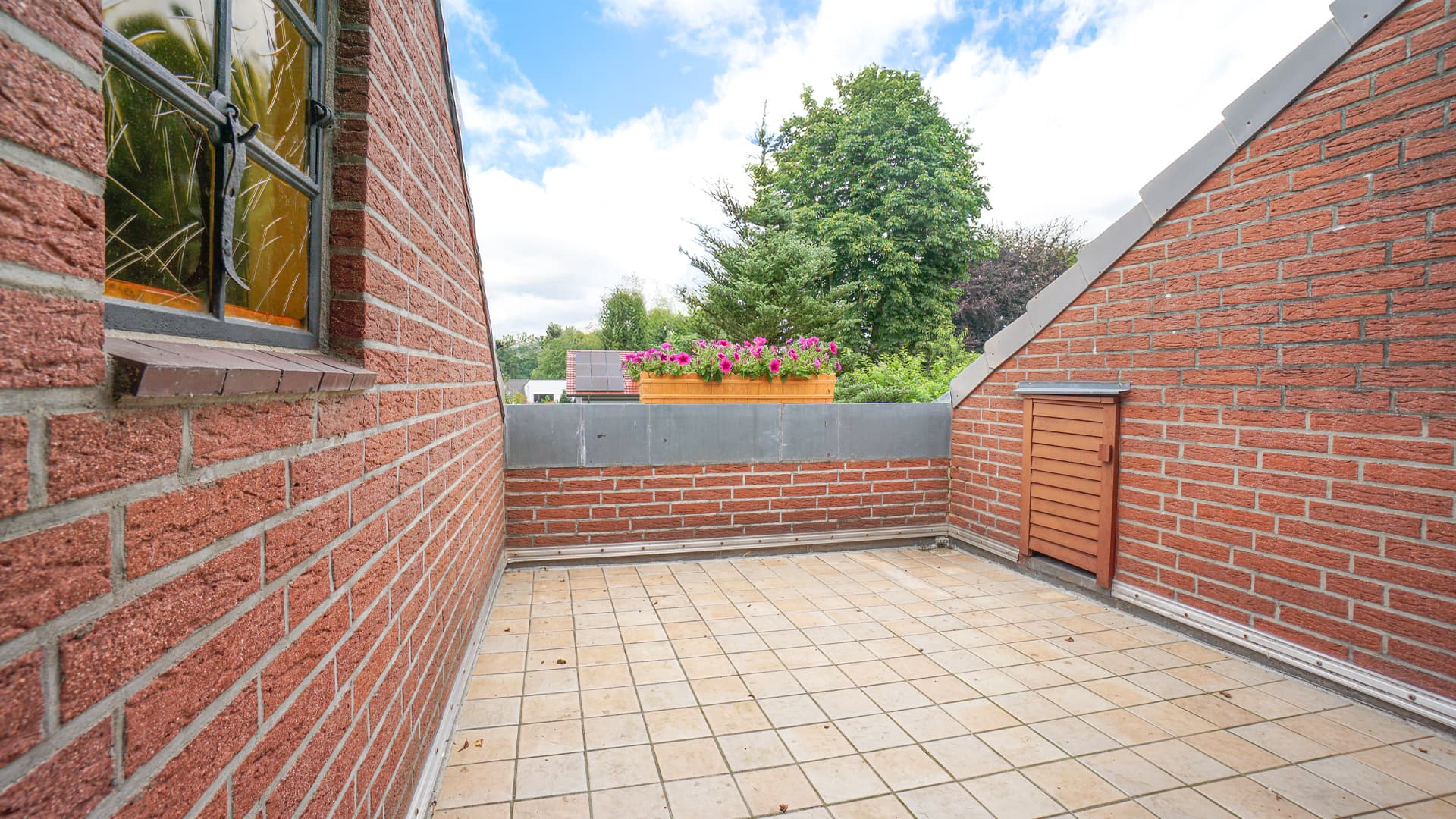 Immobilienbild Balkon (2).jpg